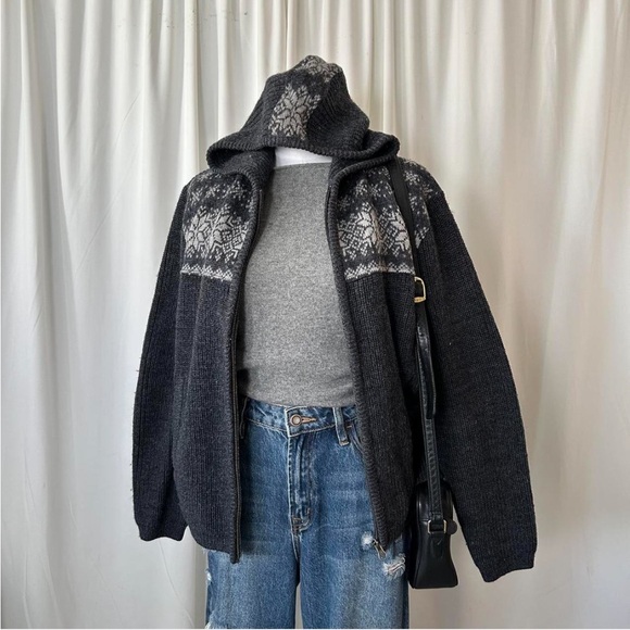 WOOLRICH Fair Isle Snowflake pattern full-zip hooded wool sweater women’s Large. - Picture 2 of 8